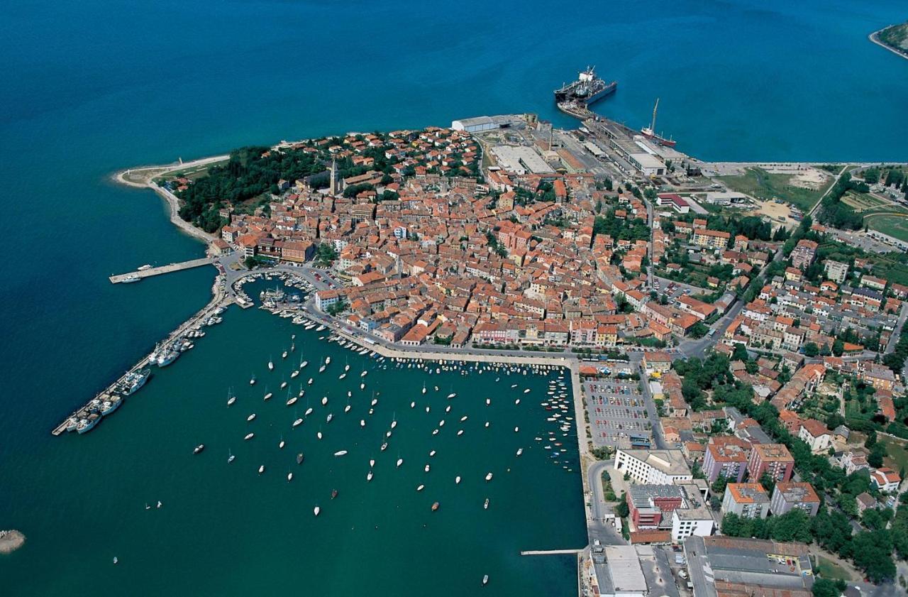Poseidon Apartment Izola Exterior photo